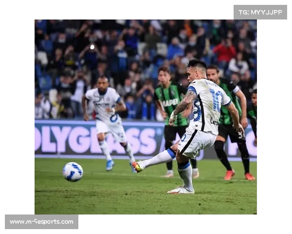 萨索洛门将斯库菲特扑出劳塔罗必进球，赛后获评全场最佳